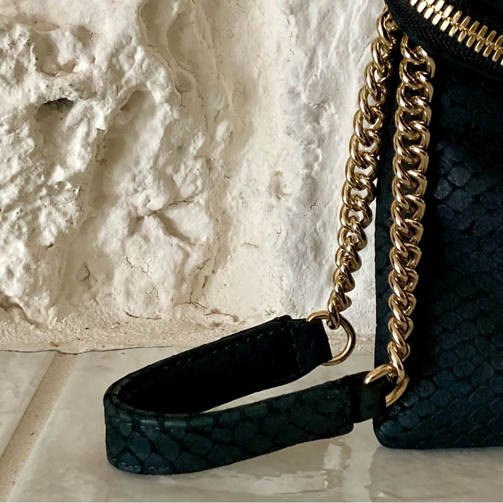 EUC Henri Bendel Black Sueded Snakeskin Embossed Leather Wristlet Clutch - Picture 4 of 14